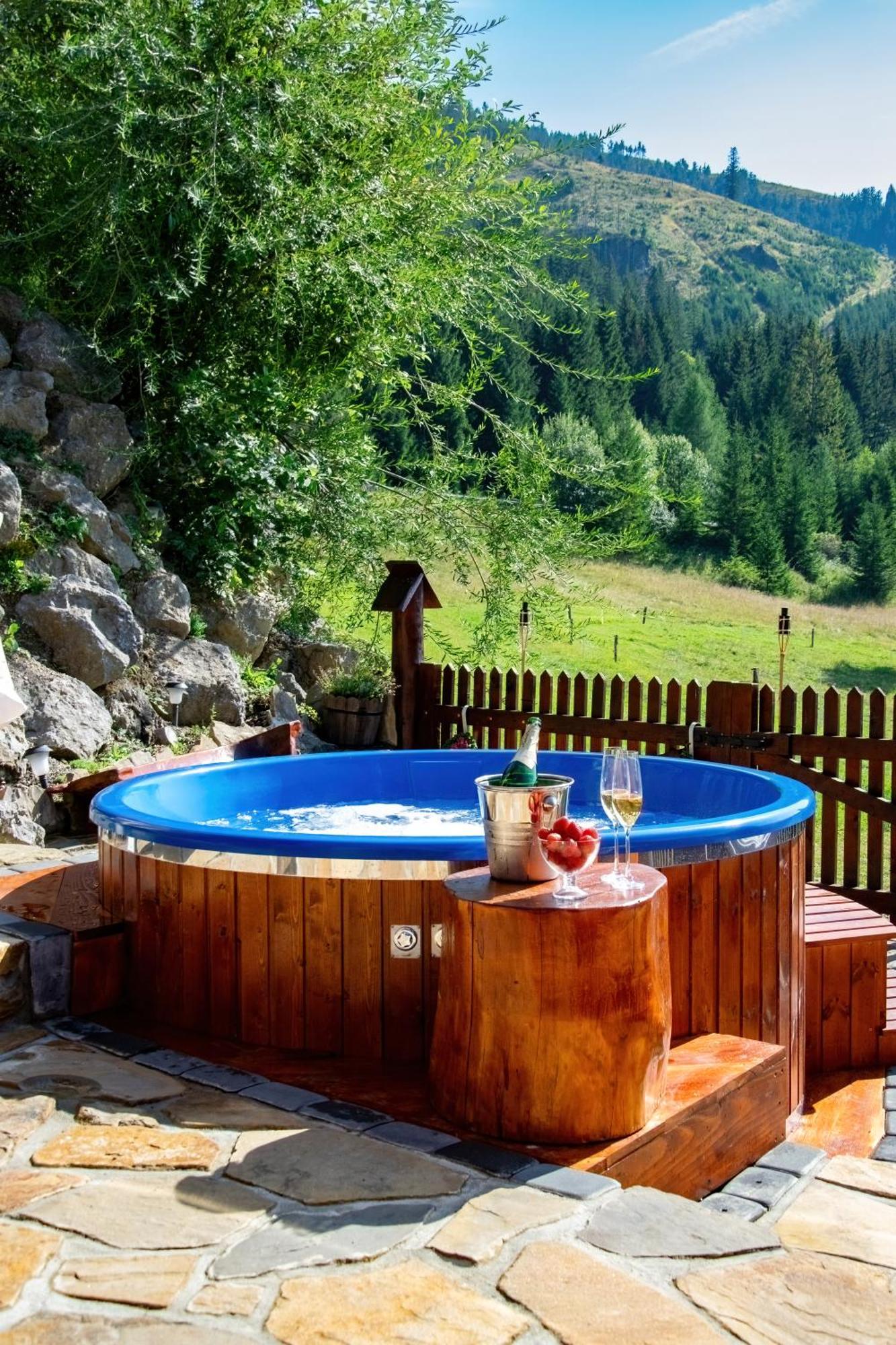 Koliba Holica Hotell Huty Exteriör bild